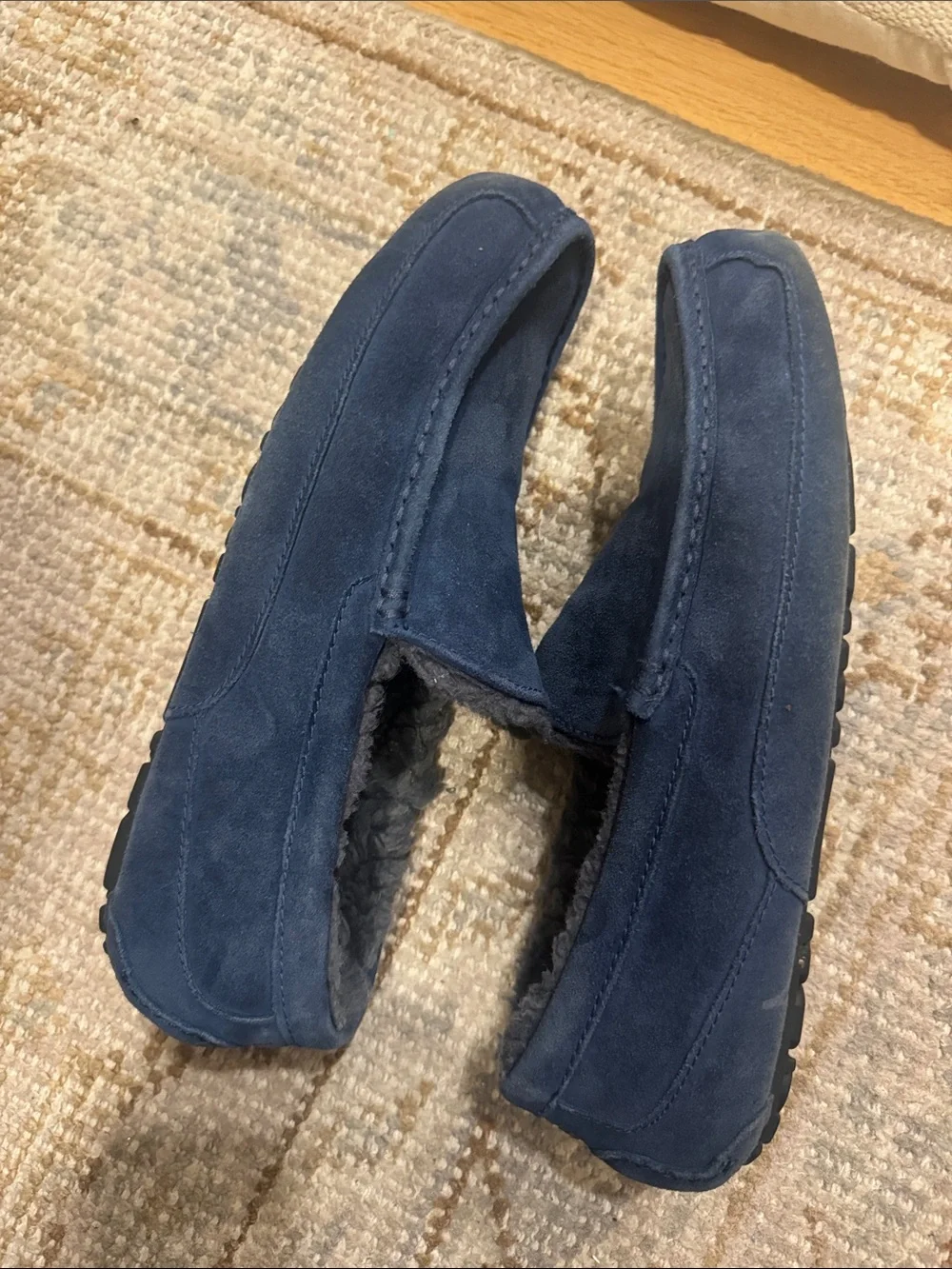 UGG / Ascot Loafer Slipper / Size 12